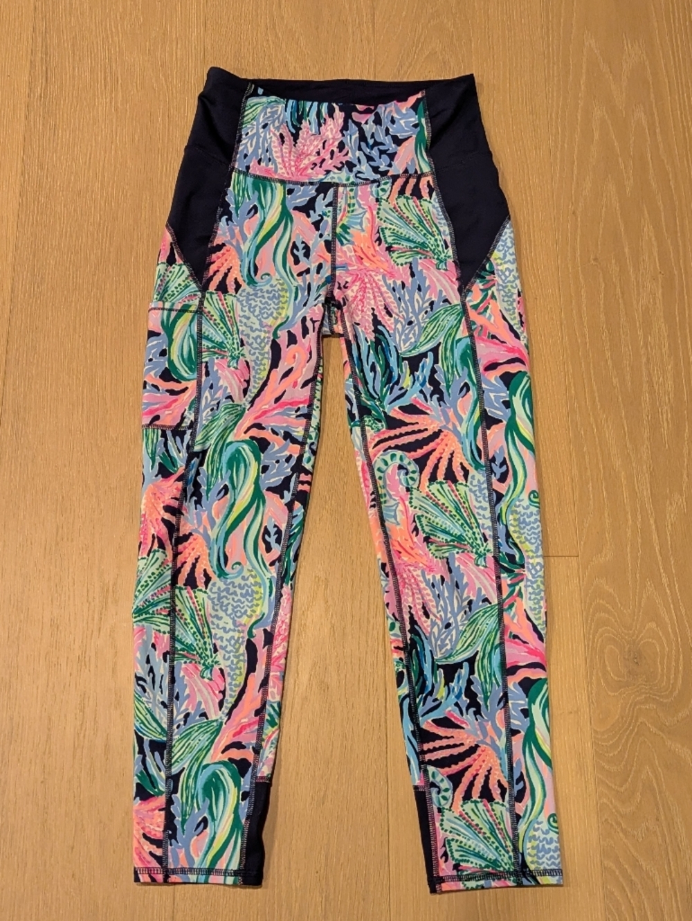 Lilly Pulitzer Multicolor Tropical Print Leggings - Picture 1 of 7